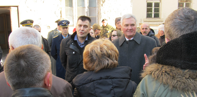 НОВОГОДИШЊА ПОСЕТА: Министар Ђорђевић обишао војне пензионере